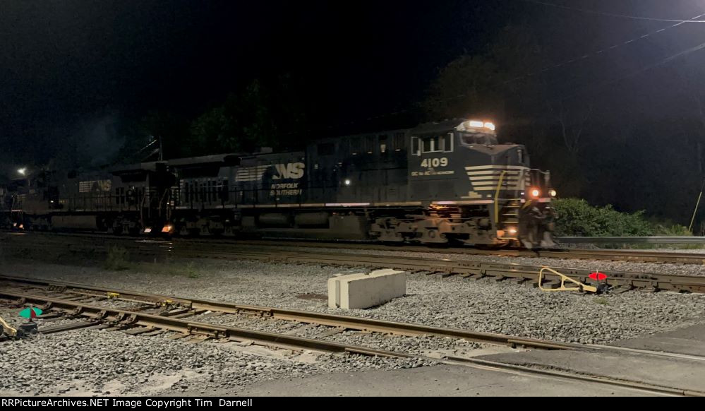 NS 4109 leads 11Z